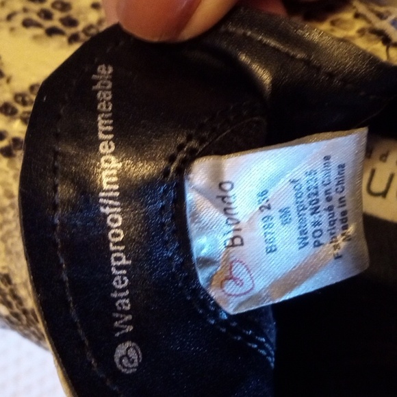 Blondo Ankle Boots 8 - Picture 7 of 8